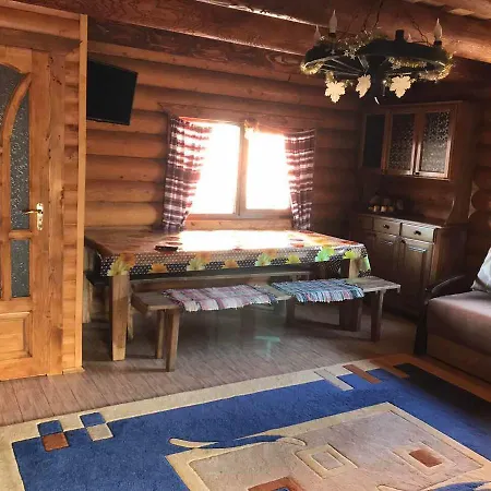 Hytte U Romana Polyana (Transcarpathia)