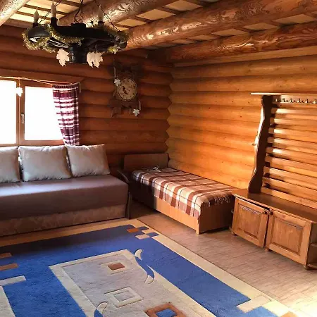 Hytte U Romana Polyana (Transcarpathia)